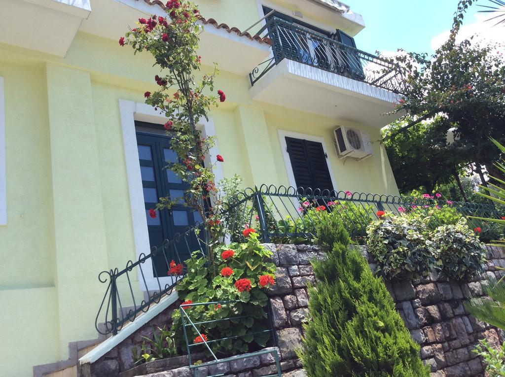 Apartments Simo Petrovac Стая снимка