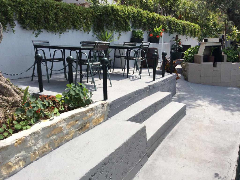Apartments Simo Petrovac Екстериор снимка