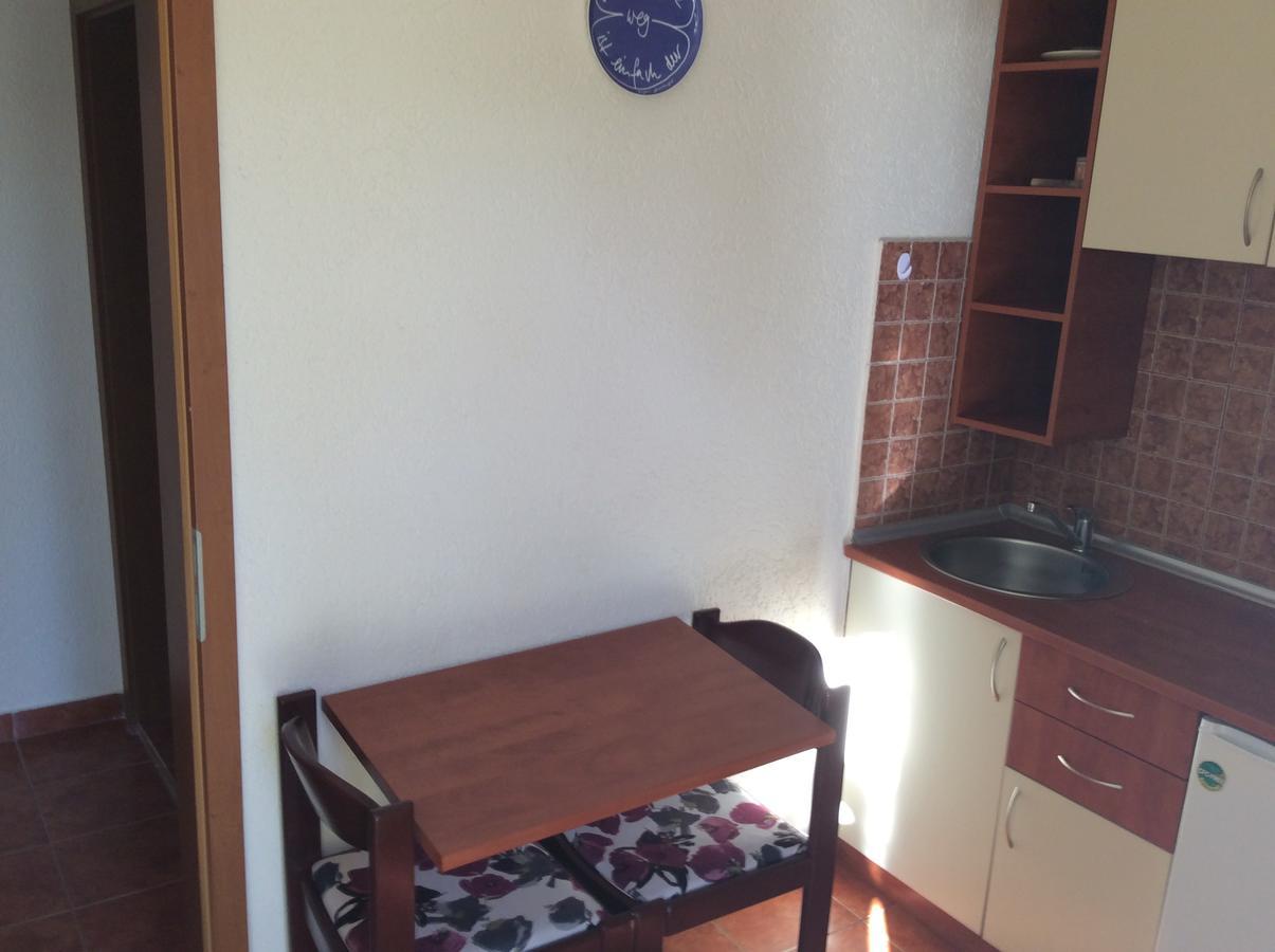 Apartments Simo Petrovac Екстериор снимка